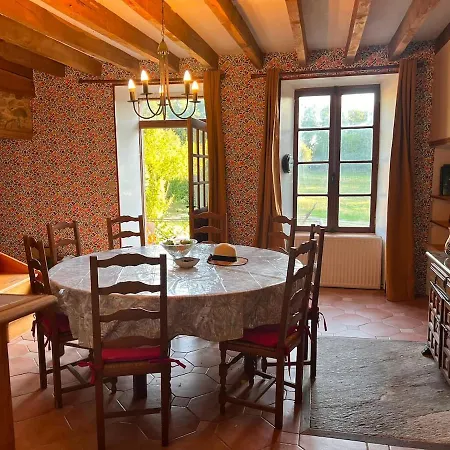 Holiday home Avec Jardin Et Etang